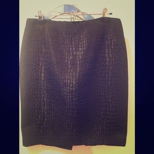 Tahari Pencil Skirt w/Reptile Design